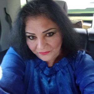 Meet your Posher, Lena